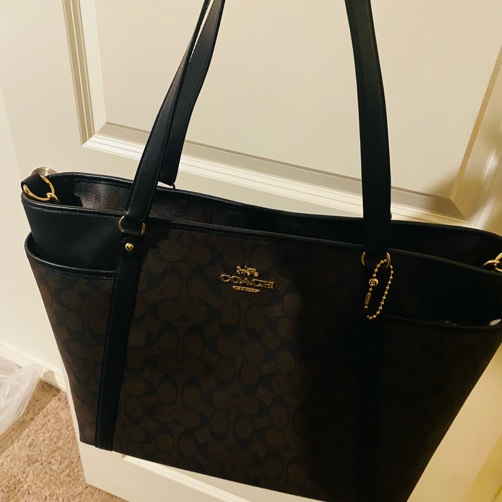 Coach Diaper bag in signature canvas !!!